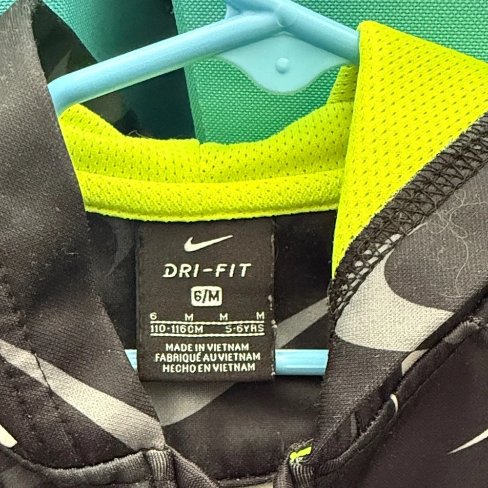 Nike Kids Black and Gray Swoosh Jacket - Picture 2 of 9